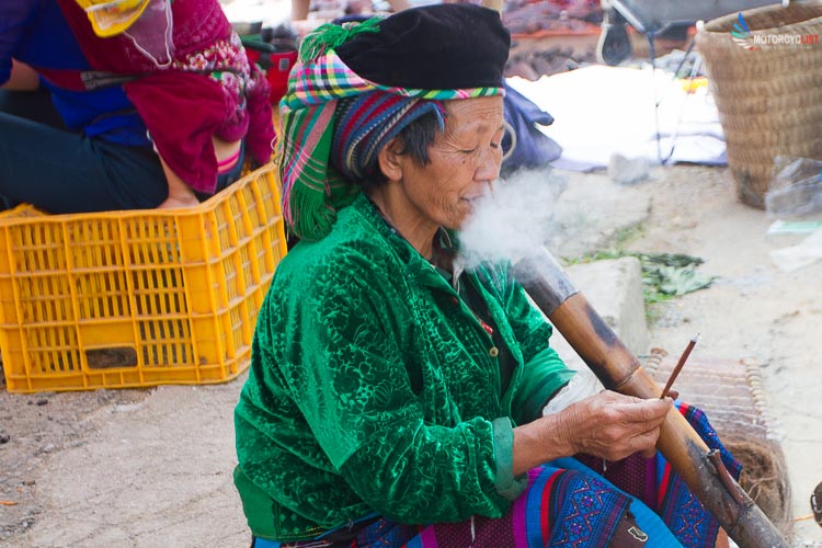 An ethnic lady in a Vietnamese market