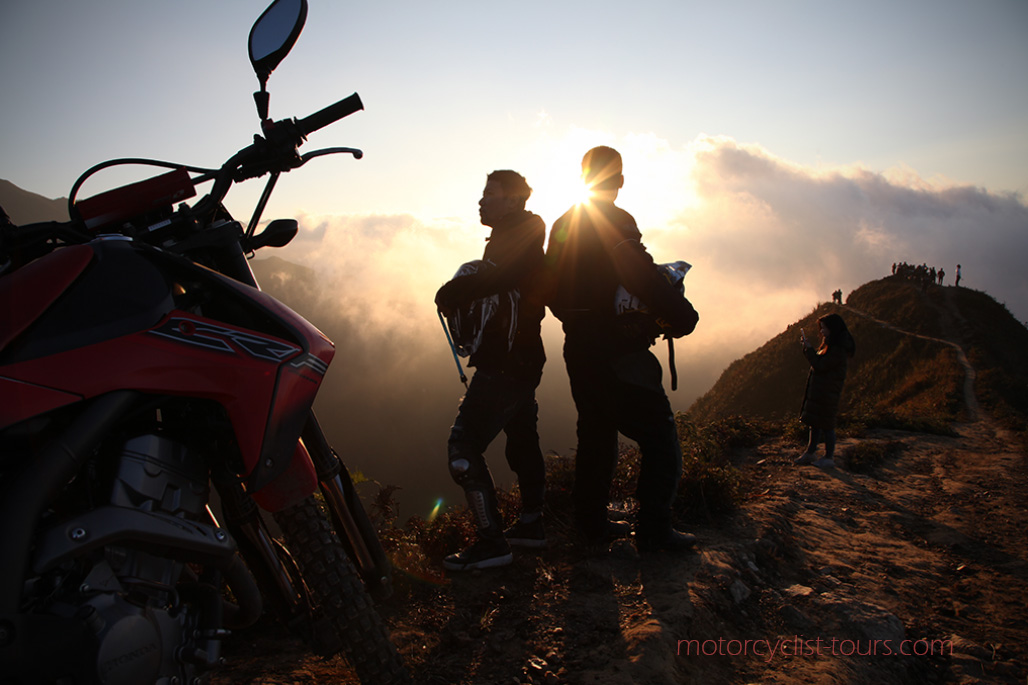 north-west-vietnam-motorbike-tours-loop-9-days